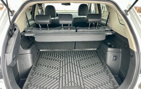 Mitsubishi Outlander III рестайлинг 3, 2021 год, 2 650 000 рублей, 25 фотография