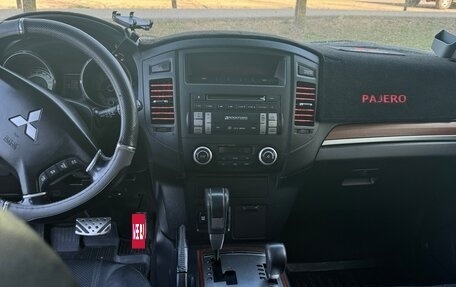 Mitsubishi Pajero IV, 2007 год, 1 550 000 рублей, 2 фотография