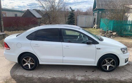 Volkswagen Polo VI (EU Market), 2016 год, 740 000 рублей, 3 фотография