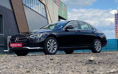 Mercedes-Benz E-Класс, 2021 год, 2 750 000 рублей, 5 фотография