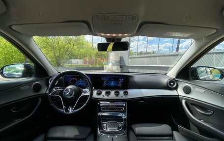 Mercedes-Benz E-Класс, 2021 год, 2 750 000 рублей, 14 фотография