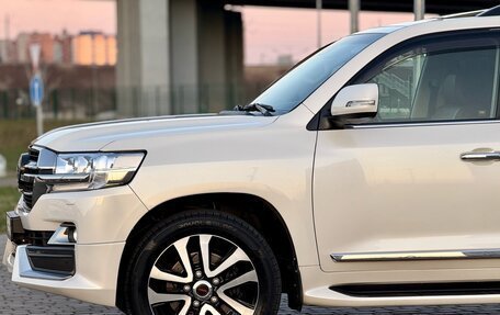 Toyota Land Cruiser 200, 2019 год, 7 200 000 рублей, 7 фотография