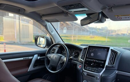 Toyota Land Cruiser 200, 2019 год, 7 200 000 рублей, 17 фотография