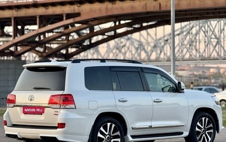 Toyota Land Cruiser 200, 2019 год, 7 200 000 рублей, 20 фотография