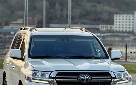 Toyota Land Cruiser 200, 2019 год, 7 200 000 рублей, 28 фотография