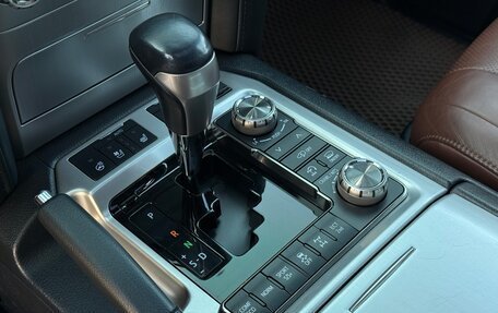 Toyota Land Cruiser 200, 2019 год, 7 200 000 рублей, 35 фотография