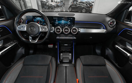 Mercedes-Benz GLB, 2021 год, 3 900 000 рублей, 11 фотография