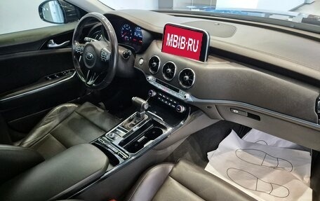 KIA Stinger I, 2018 год, 2 590 005 рублей, 15 фотография