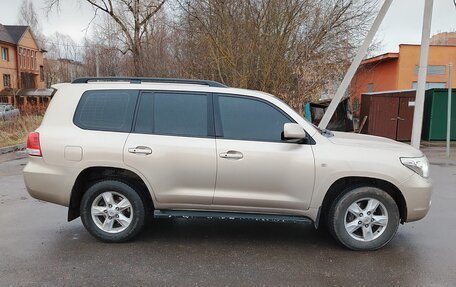 Toyota Land Cruiser 200, 2010 год, 2 750 000 рублей, 5 фотография
