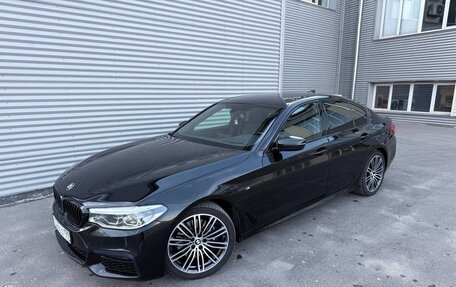 BMW 5 серия, 2019 год, 4 800 000 рублей, 6 фотография