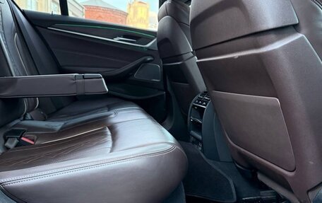 BMW 5 серия, 2019 год, 4 800 000 рублей, 13 фотография