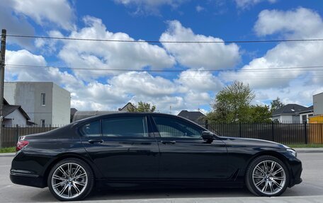 BMW 7 серия, 2015 год, 3 550 000 рублей, 9 фотография