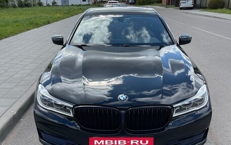 BMW 7 серия, 2015 год, 3 550 000 рублей, 11 фотография
