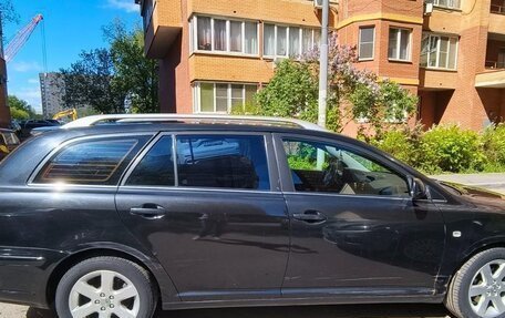 Toyota Avensis III рестайлинг, 2004 год, 700 000 рублей, 3 фотография