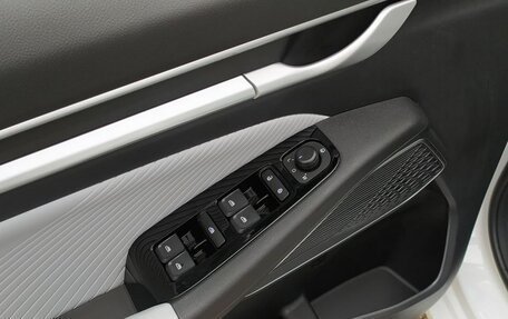 Geely Emgrand, 2024 год, 2 663 990 рублей, 14 фотография