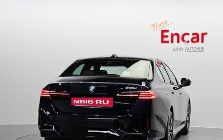 BMW 5 серия, 2024 год, 6 124 500 рублей, 4 фотография