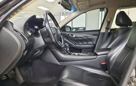 Infiniti Q50 I рестайлинг, 2014 год, 1 350 000 рублей, 8 фотография
