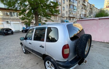 Chevrolet Niva I рестайлинг, 2004 год, 185 000 рублей, 5 фотография
