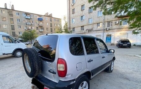 Chevrolet Niva I рестайлинг, 2004 год, 185 000 рублей, 4 фотография