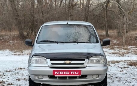 Chevrolet Niva I рестайлинг, 2004 год, 185 000 рублей, 6 фотография