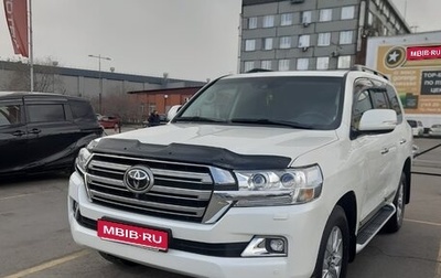 Toyota Land Cruiser 200, 2017 год, 6 750 000 рублей, 1 фотография