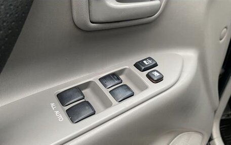 Toyota Land Cruiser 100 рестайлинг 2, 2005 год, 2 500 000 рублей, 7 фотография