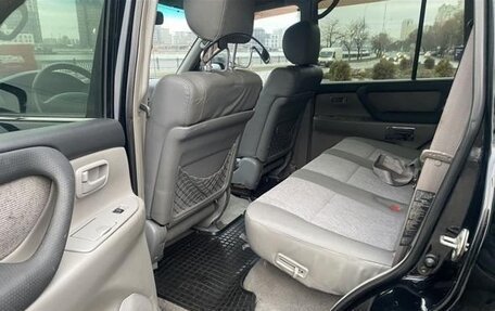 Toyota Land Cruiser 100 рестайлинг 2, 2005 год, 2 500 000 рублей, 5 фотография