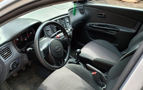 KIA Rio II, 2010 год, 500 000 рублей, 13 фотография