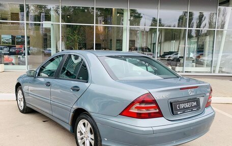 Mercedes-Benz C-Класс, 2004 год, 450 000 рублей, 4 фотография