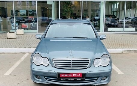 Mercedes-Benz C-Класс, 2004 год, 450 000 рублей, 2 фотография