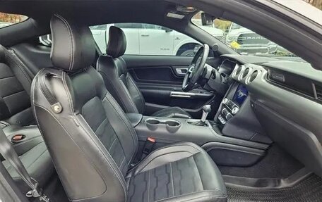 Ford Mustang VI рестайлинг, 2022 год, 4 522 105 рублей, 17 фотография