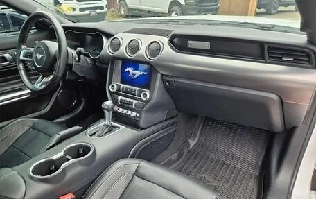 Ford Mustang VI рестайлинг, 2022 год, 4 522 105 рублей, 18 фотография