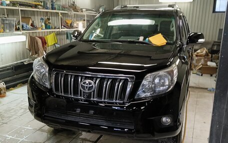 Toyota Land Cruiser Prado 150 рестайлинг 2, 2010 год, 2 100 000 рублей, 3 фотография