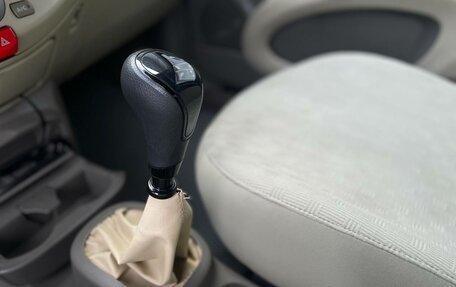 Nissan Micra III, 2004 год, 350 000 рублей, 19 фотография