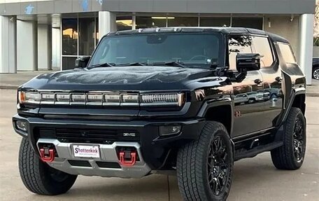 GMC Hummer EV, 2022 год, 12 100 000 рублей, 3 фотография