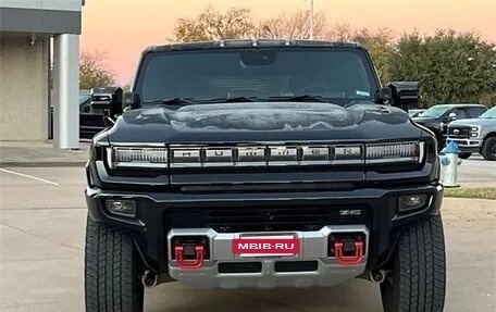 GMC Hummer EV, 2022 год, 12 100 000 рублей, 2 фотография