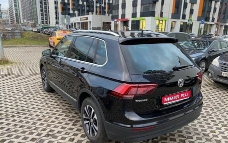 Volkswagen Tiguan II, 2019 год, 3 200 000 рублей, 1 фотография
