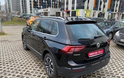 Volkswagen Tiguan II, 2019 год, 3 200 000 рублей, 1 фотография