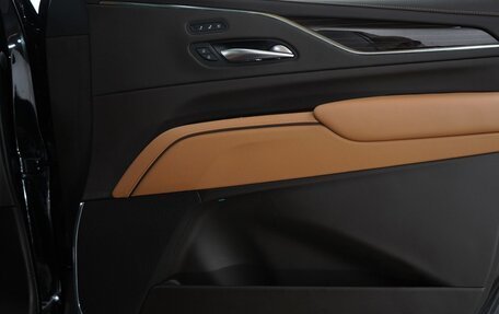 Cadillac Escalade V, 2022 год, 8 800 000 рублей, 10 фотография