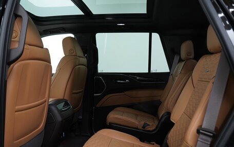 Cadillac Escalade V, 2022 год, 8 800 000 рублей, 18 фотография