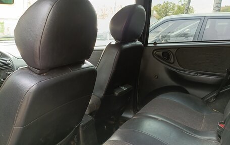 Chevrolet Niva I рестайлинг, 2011 год, 440 000 рублей, 7 фотография