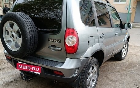 Chevrolet Niva I рестайлинг, 2011 год, 440 000 рублей, 4 фотография