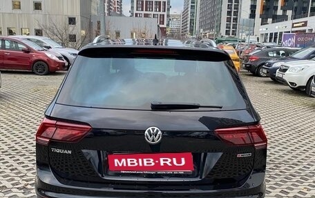 Volkswagen Tiguan II, 2019 год, 3 200 000 рублей, 8 фотография
