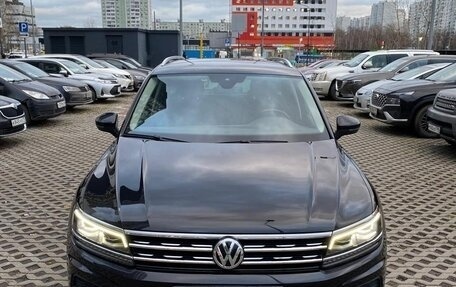 Volkswagen Tiguan II, 2019 год, 3 200 000 рублей, 3 фотография