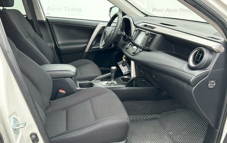Toyota RAV4, 2017 год, 2 220 000 рублей, 7 фотография