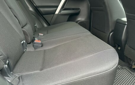 Toyota RAV4, 2017 год, 2 220 000 рублей, 19 фотография