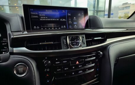 Lexus LX III, 2016 год, 7 690 000 рублей, 22 фотография