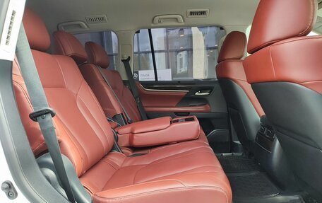 Lexus LX III, 2016 год, 7 690 000 рублей, 29 фотография