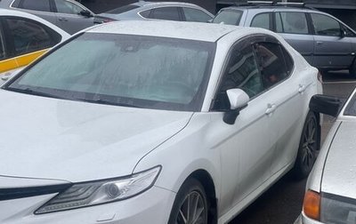 Toyota Camry, 2021 год, 3 250 000 рублей, 1 фотография