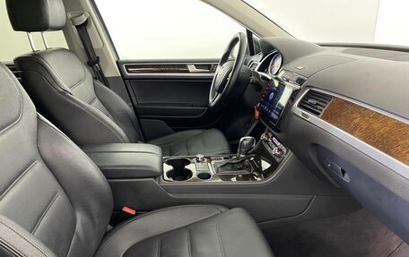 Volkswagen Touareg III, 2011 год, 1 649 000 рублей, 12 фотография